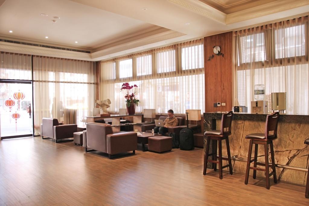 Hej Taipei Arena Hotel Екстериор снимка