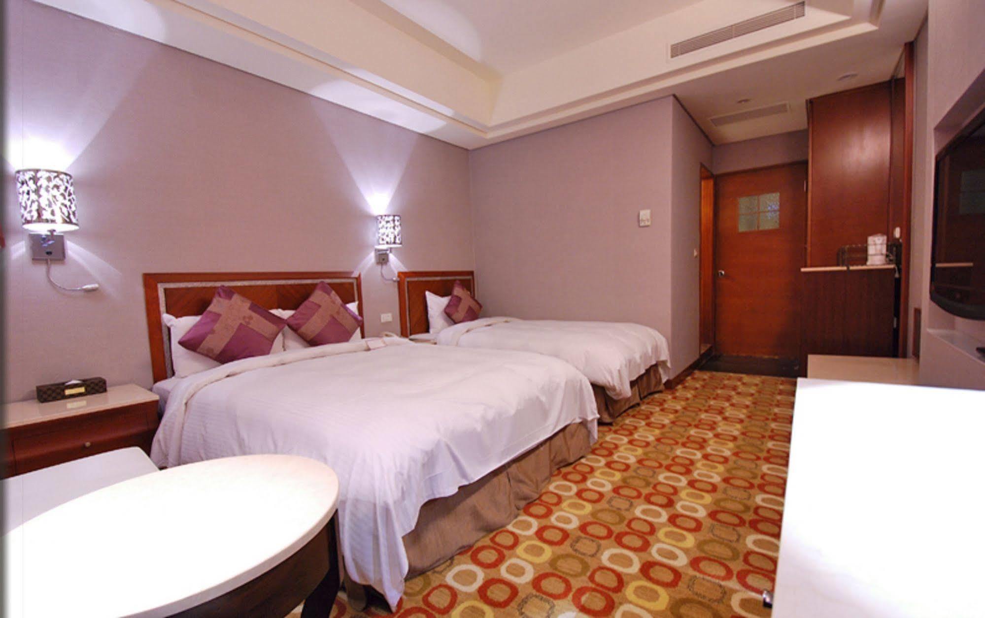 Hej Taipei Arena Hotel Екстериор снимка