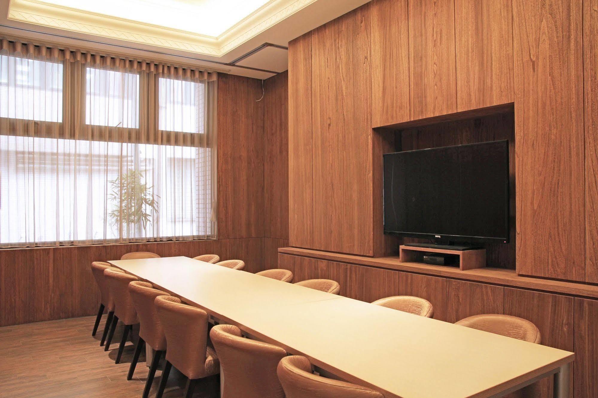 Hej Taipei Arena Hotel Екстериор снимка
